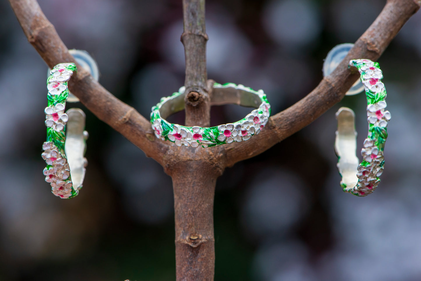 Manuka Ring Band