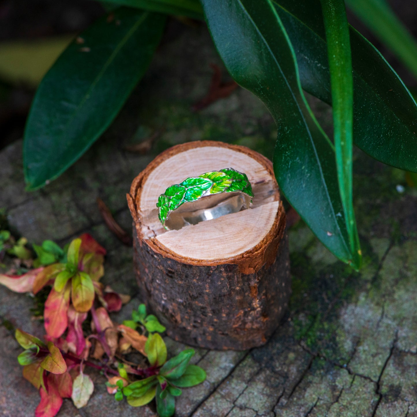 Leaf Band Ring
