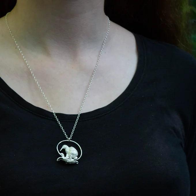 Kiwi pendant - Gilded Kea Jewellery