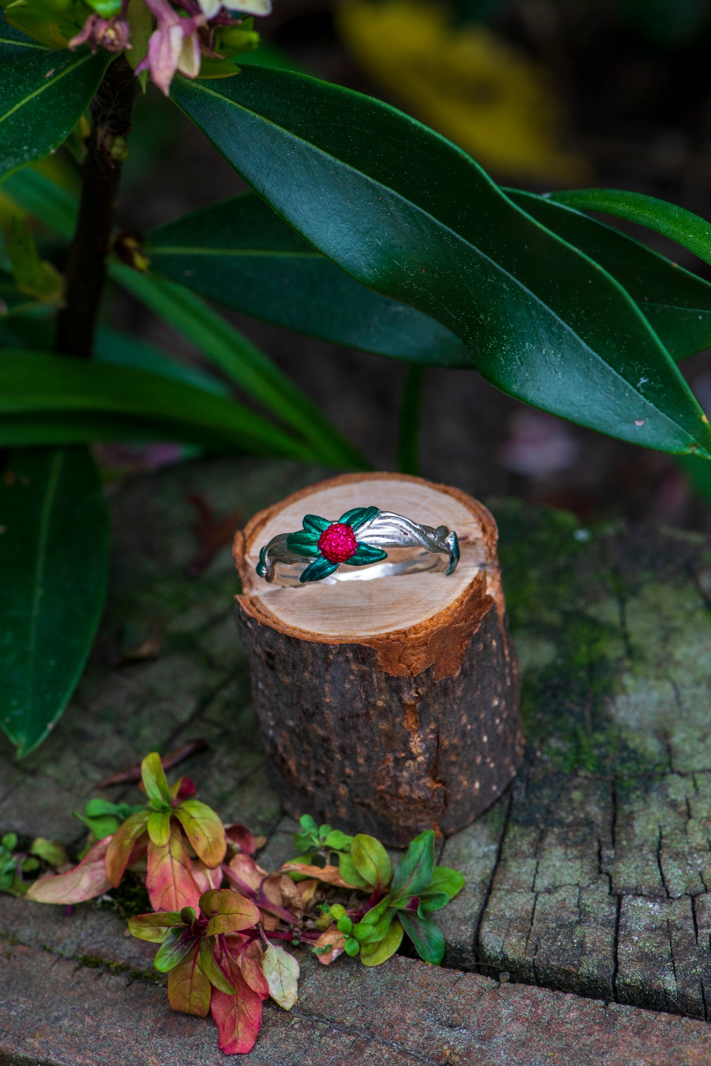 Rata Flower Ring