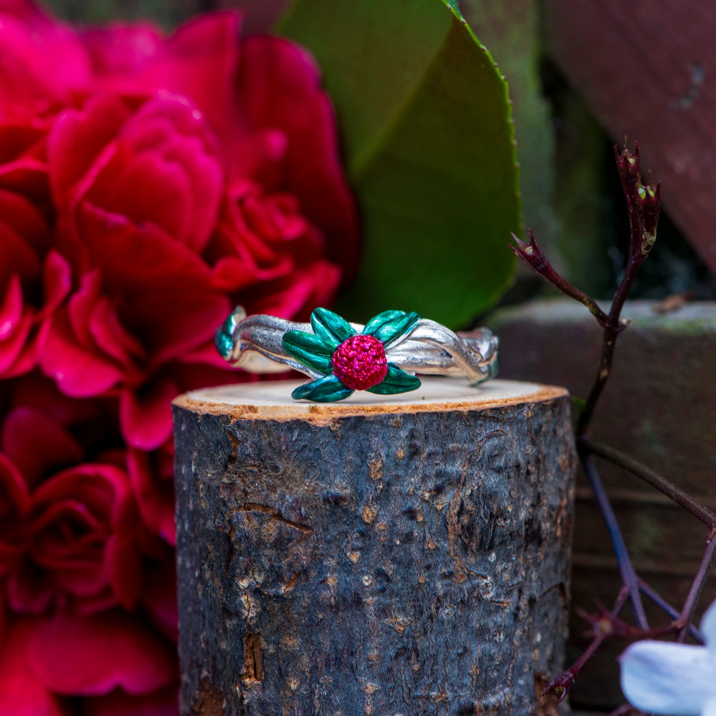 Rata Flower Ring